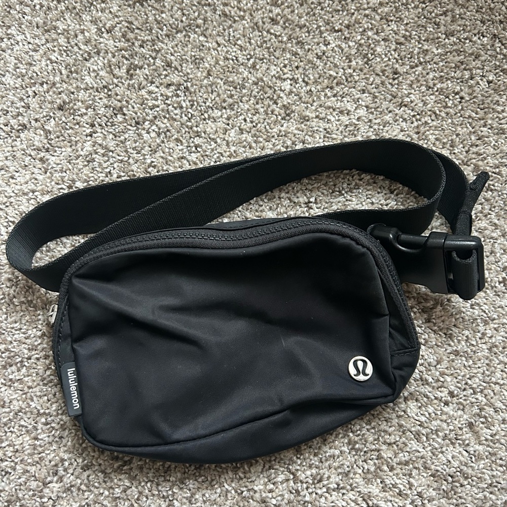 lululemon athletica Black Belt Bag